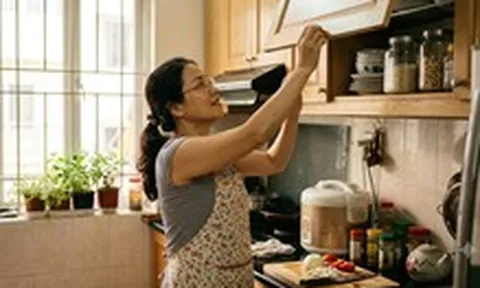 6 món đồ không nên đặt phía trên bếp để bảo vệ sức khỏe