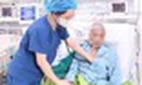 Nam bệnh nhân 69 tuổi ngừng tim 15 lần, được cứu sống bằng kỹ thuật đặc biệt