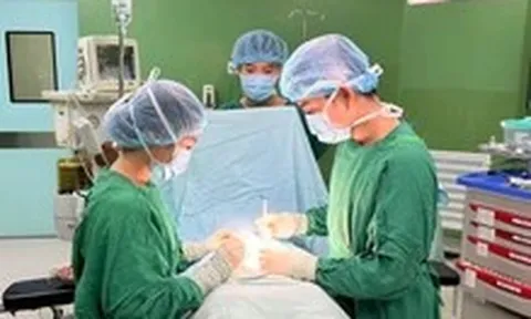 Thanh niên gãy 'của quý' vì thói quen kỳ quặc mỗi sáng