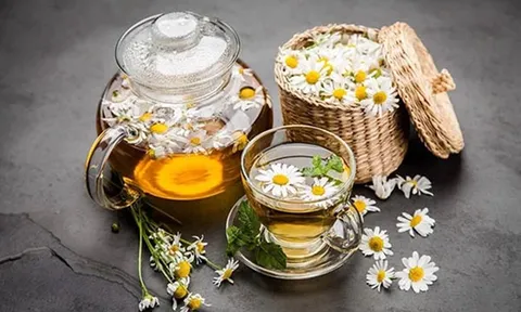 Uống trà hoa cúc mỗi ngày để "thải độc gan", 6 tháng sau người đàn ông nhận kết quả bất ngờ