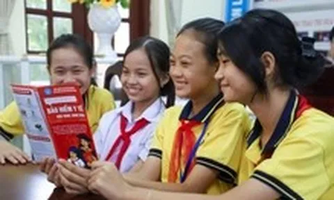 Phụ huynh cần kiểm tra ngay giá trị thẻ bảo hiểm y tế của con