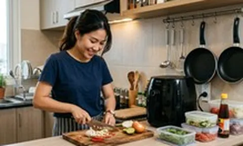 4 dụng cụ nhà bếp nên thay sớm để giảm tiếp xúc vi nhựa
