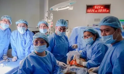 Bác sĩ TP.HCM thông tim thành công cho bào thai nhỏ nhất từ trước đến nay, tổng cộng 15 ca
