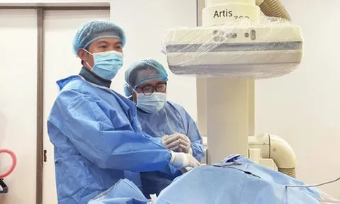Trung tâm y tế Thuận An hội chẩn từ xa với Bệnh viện Thủ Đức cứu sống thanh niên nguy kịch