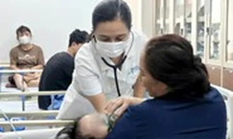 RSV ở trẻ sơ sinh: Tối bình thường, sáng đã có thể suy hô hấp