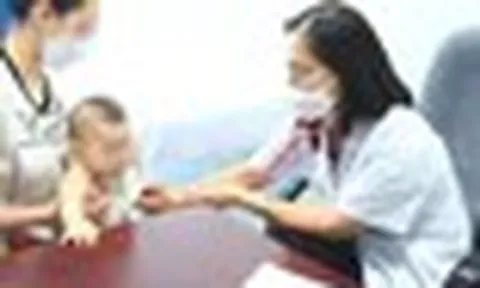 Trẻ sơ sinh trước ‘cơn bão’ mắc virus hợp bào hô hấp nguy hiểm
