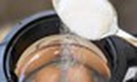 Nên luộc trứng bằng nước lạnh hay nước sôi? 5 đầu bếp chuyên nghiệp cùng khuyên 1 điều