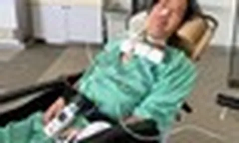 Bác sĩ Nhật Bản bị liệt suốt đời sau khi ăn thịt gà kiểu này