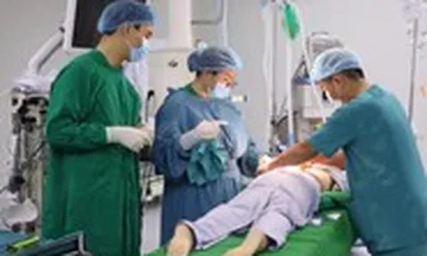 Triển khai kỹ thuật sinh thiết thận qua da dưới hướng dẫn siêu âm, chẩn đoán bệnh lý thận ở trẻ em