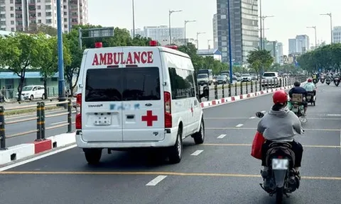 Giá xe cấp cứu mỗi nơi một kiểu, người bệnh lãnh đủ