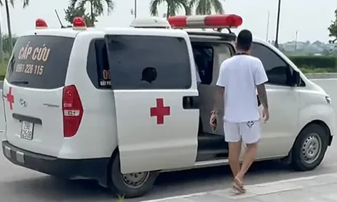 Nhân viên xe cấp cứu tư nhân tự vào bệnh viện tư vấn: Bệnh viện có phải chịu trách nhiệm?