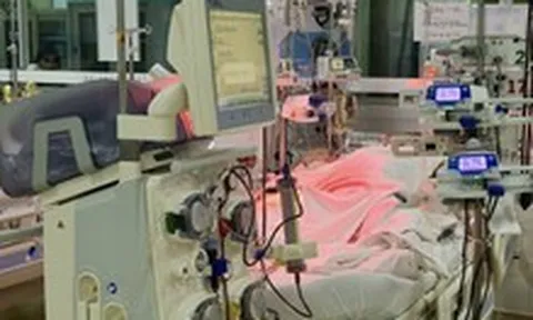 Cô gái 16 tuổi nguy kịch vì mắc sốt xuất huyết, chi phí điều trị gần 1 tỉ đồng