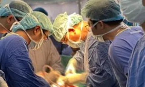 Tiểu ra máu, coi chừng phải cắt bỏ bàng quang