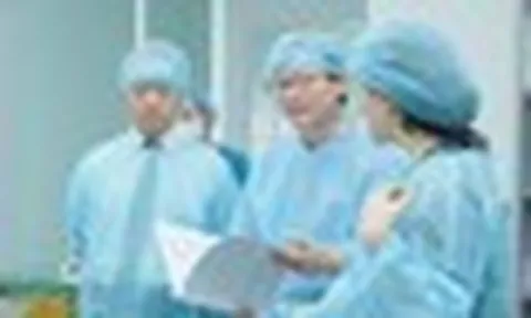 Việt Nam không thiếu máy móc hay bác sĩ, vì sao ung thư vẫn phát hiện muộn?