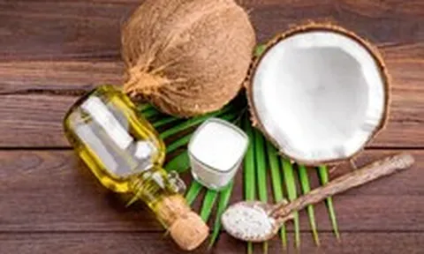 Vì sao dầu dừa tốt nhưng không nên dùng thường xuyên?