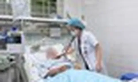 Say rượu nằm ngủ, cảnh báo nguy cơ sặc thức ăn vào phổi