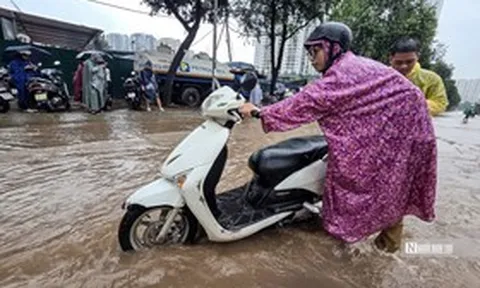 Những dấu hiệu trên da không nên bỏ qua khi lội nước ngập nhiều giờ