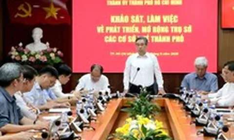 Phó bí thư Nguyễn Phước Lộc: Ưu tiên trụ sở dôi dư để giảm tải bệnh viện tuyến cuối