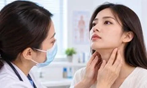 Ung thư vòm họng: Những dấu hiệu cảnh báo dễ nhầm với bệnh tai mũi họng thông thường
