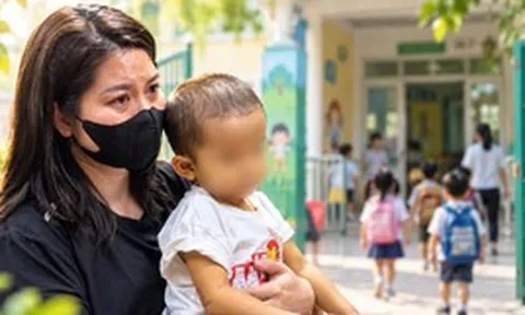 Những đứa trẻ bị kỳ thị vì màu sắc da 'lạ': Bác sĩ phải gọi điện thuyết phục hiệu trưởng