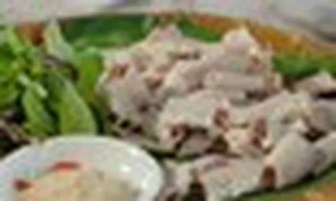 2 thói quen ăn thịt, lòng lợn cần bỏ ngay