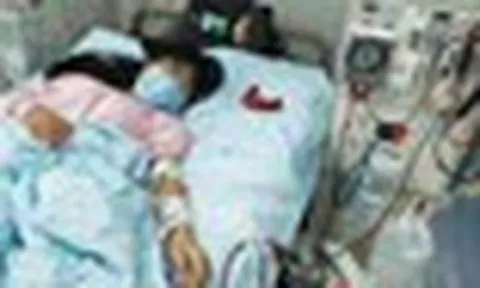 Bé gái 12 tuổi đã nhận "án tử" chạy thận suốt đời, bác sĩ nói thẳng: Đừng ăn nhiều 5 món này nữa!