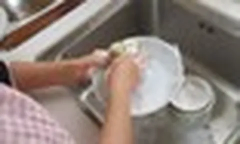 3 người một nhà lần lượt phát hiện ung thư tuyến giáp chỉ vì hay quên 1 điều mỗi khi rửa bát!