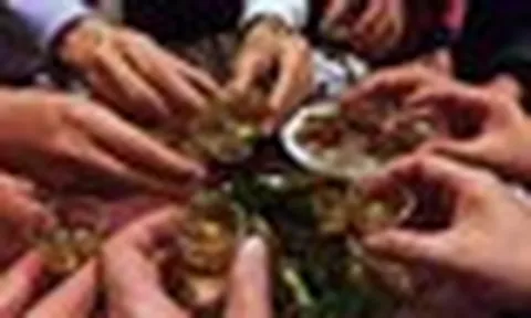 Ngày càng nhiều người âm thầm bị ung thư gan do gan nhiễm mỡ, bác sĩ chỉ rõ thủ phạm gây gan nhiễm mỡ Việt Nam vạn người mê