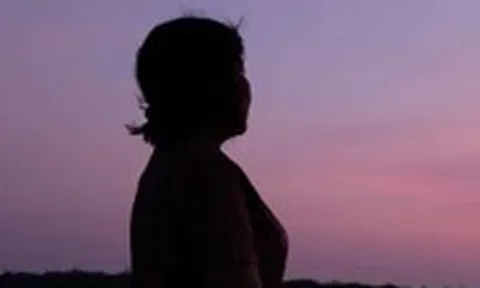 Đau đầu, loãng xương, rối loạn tiết niệu, phụ nữ trung niên không nên âm thầm chịu đựng