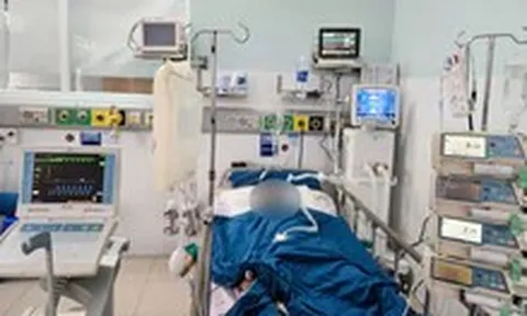 Hút thuốc lá 2-3 gói mỗi ngày, người đàn ông 50 tuổi nguy kịch vì nhịp tim chỉ 30 lần/phút