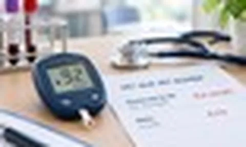 Đi khám định kỳ phát hiện mắc bệnh có tỷ lệ biến chứng tới 54%