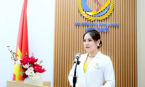 Cô giáo xứ Thanh - người truyển lửa đam mê nghành làm đẹp