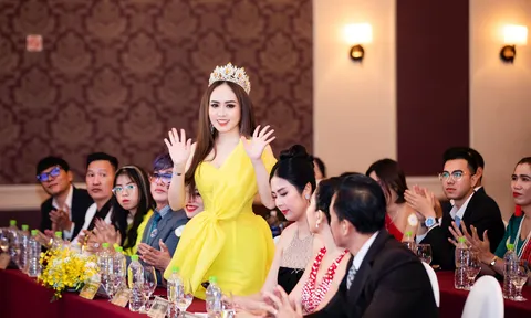 Chấm thi Hoa hậu Doanh nhân Thời đại 2023, Á hậu Hồng Thắm nói gì?