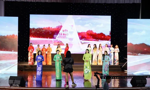 Dàn thí sinh tập luyện trước thềm chung kết Hoa hậu Thương hiệu Việt Nam 2023