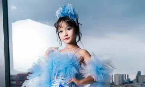 Model Kid Ban Mai Gây Ấn Tượng Mạnh Mẽ Khi Lần Đầu Đảm Nhận Vị Trí Đại Diện Hình Ảnh Cho Bộ Sưu Tập Của Nhà Thiết Kế Vinh Quang